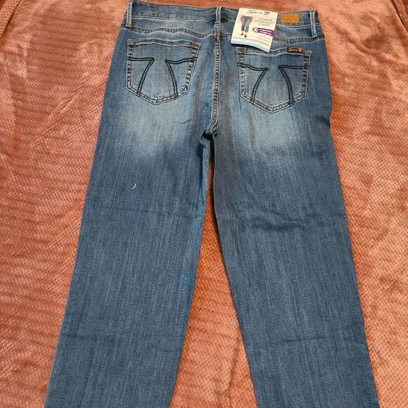 Capris - Picture 3 of 3